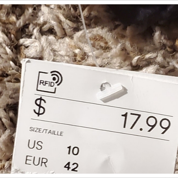 Shorts - Picture 2 of 2